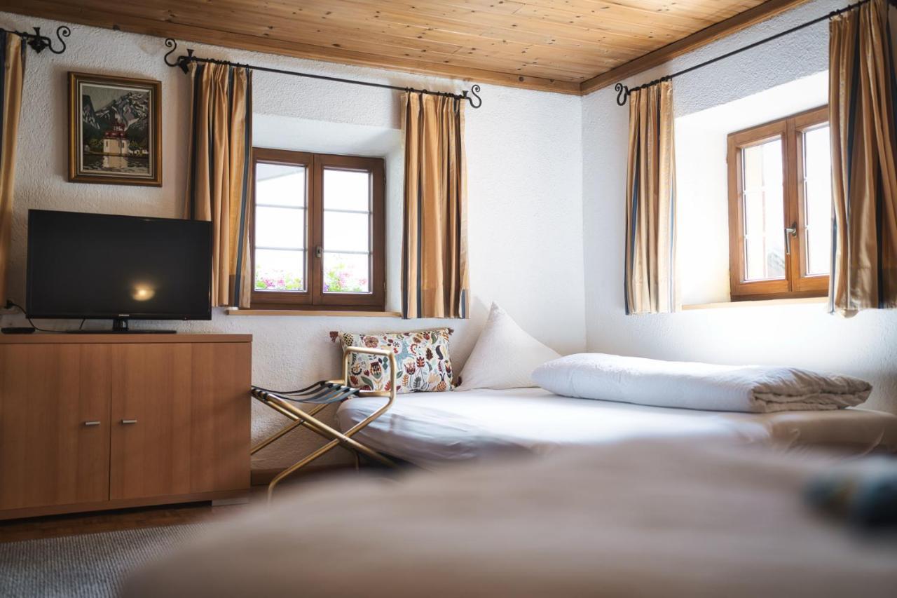 Pension Der Steinbock - Das 300 Jahre Alte Bauernhaus - Tirol ซังคท์อันทอนอัมอาร์ลแบร์ก ภายนอก รูปภาพ